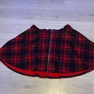 Plaid Hot Topic skirt